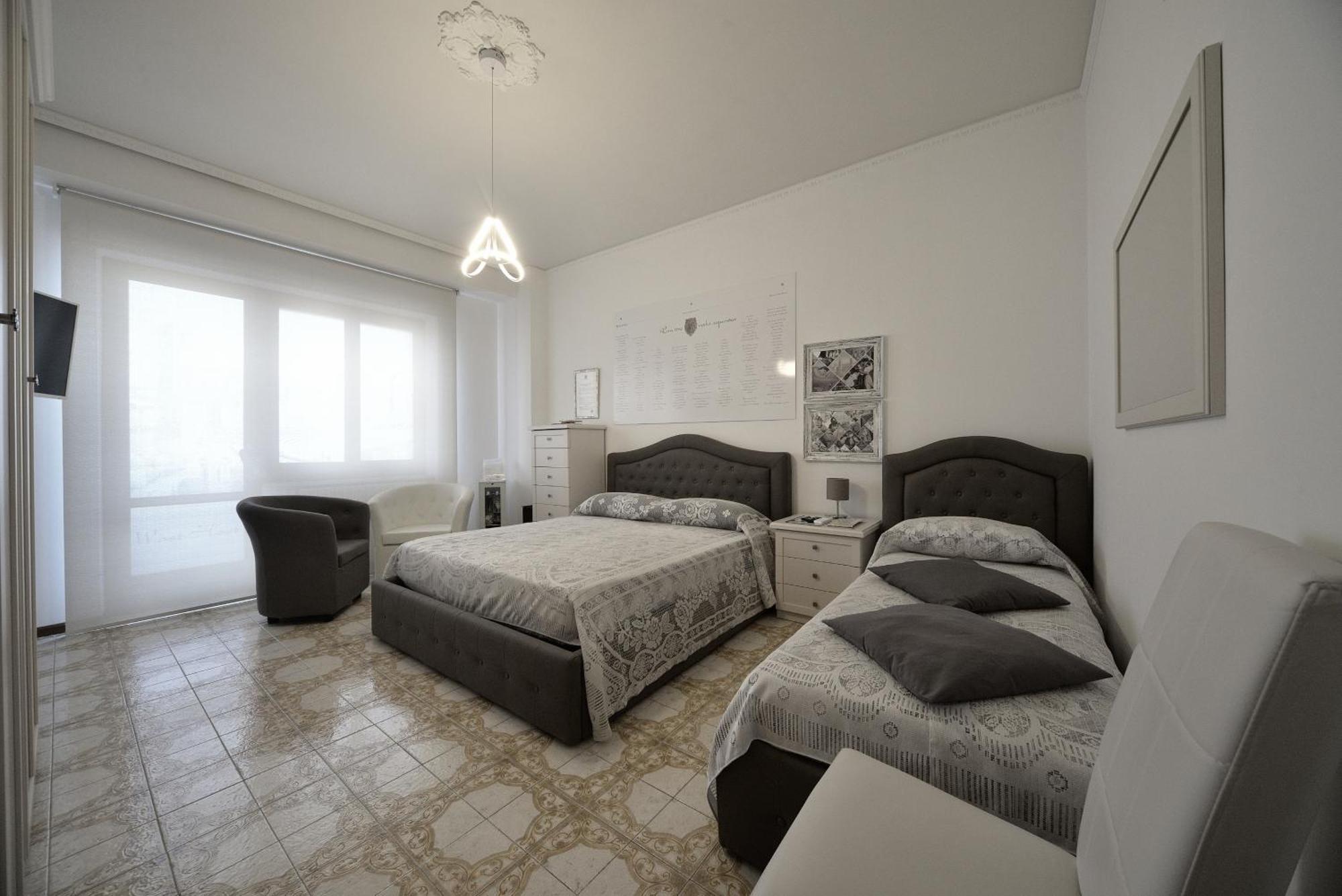 Bed and Breakfast Wast-Host By Michelangelo Vasto Zimmer foto